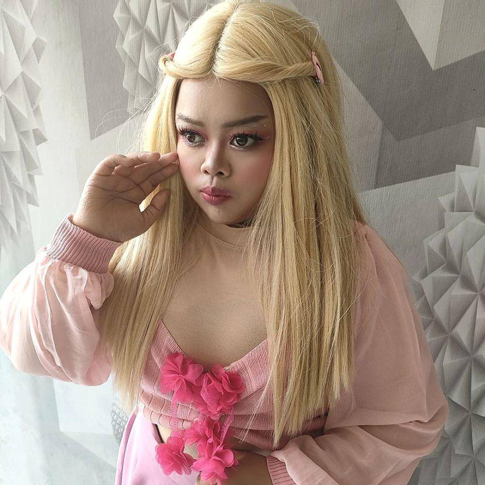 Potret Kekeyi cosplay Barbie. (instagram.com/rahmawatikekeyiputricantikka23)