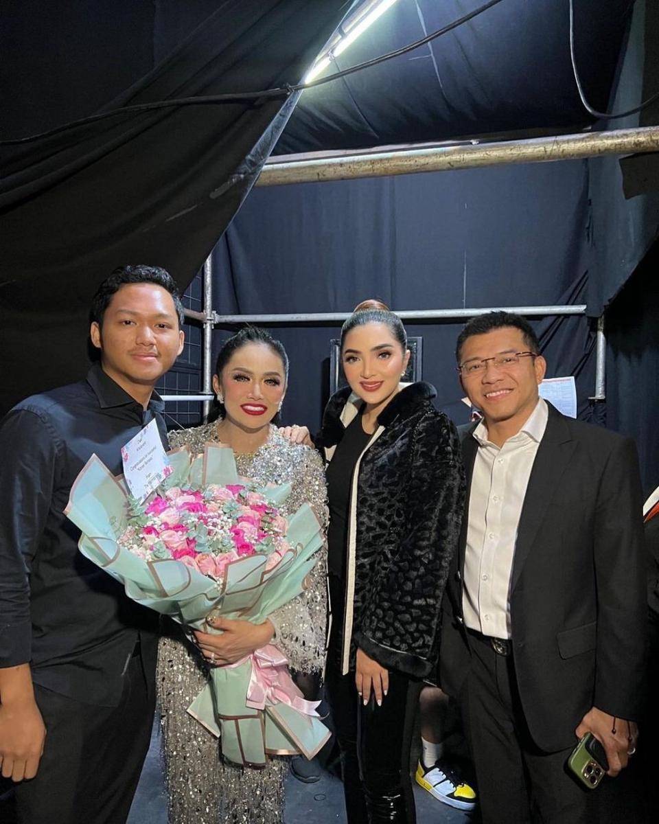 Azriel Hermansyah dan Krisdayanti (instagram.com/azriel_hermansyah)