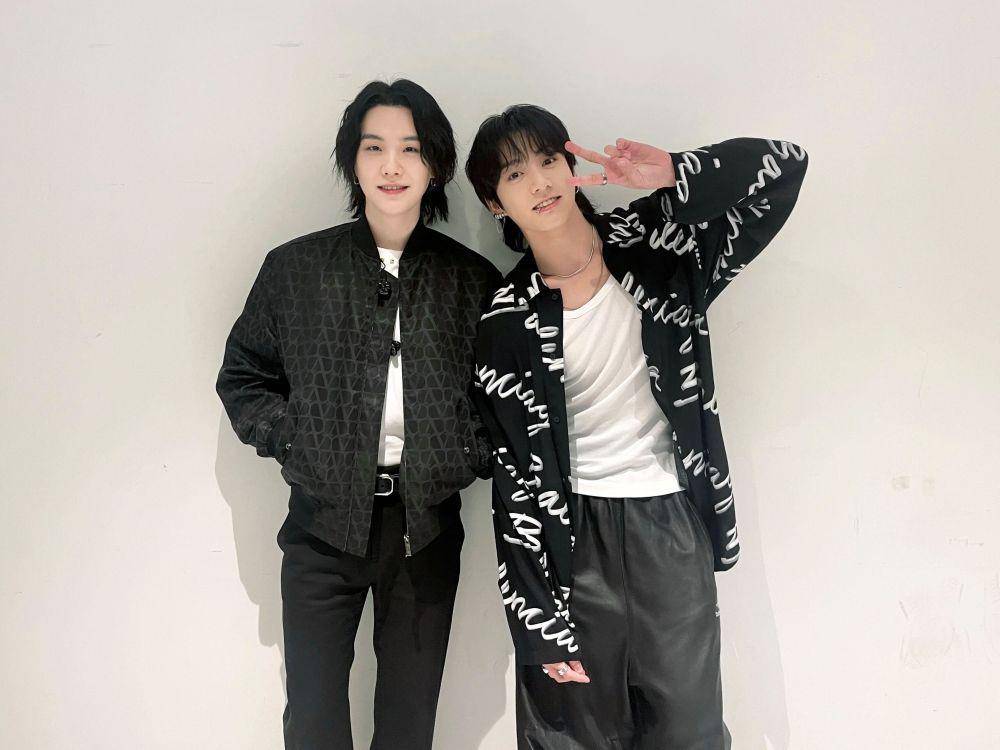 SUGA dan Jungkook BTS (twitter.com/bts_bighit)