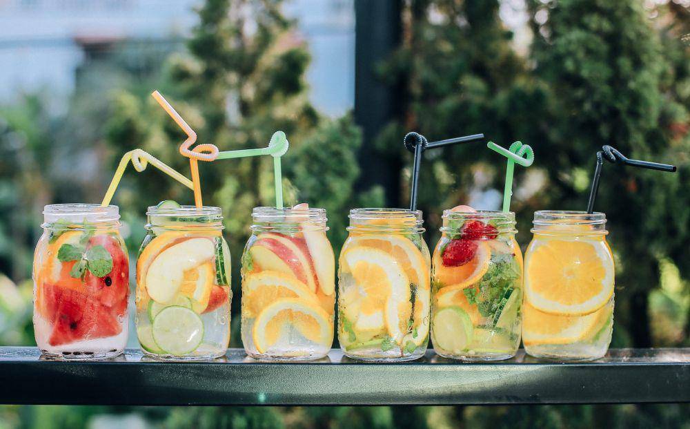 Ilustrasi infused water (unsplash.com/kaizennguyen)