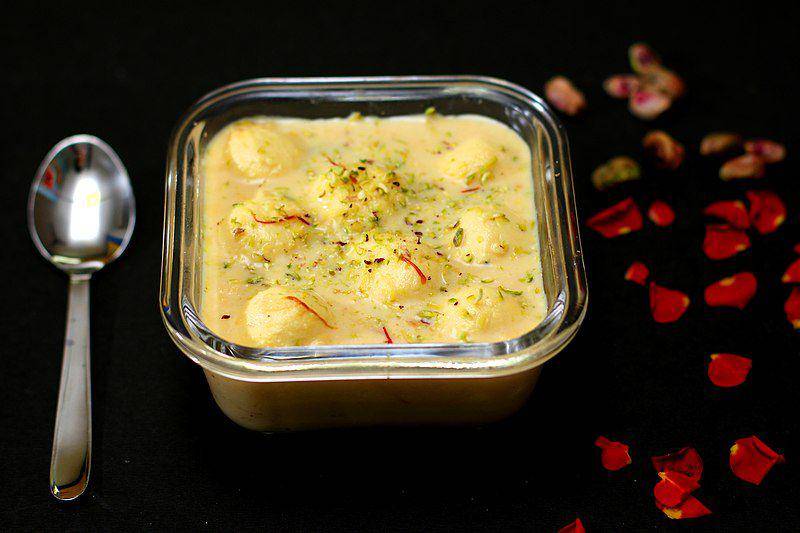 Roshmalai (commons.wikimedia.org/Subhransuphotography)