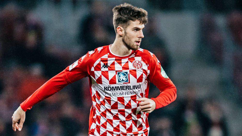 Anton Stach (bundesliga.com)