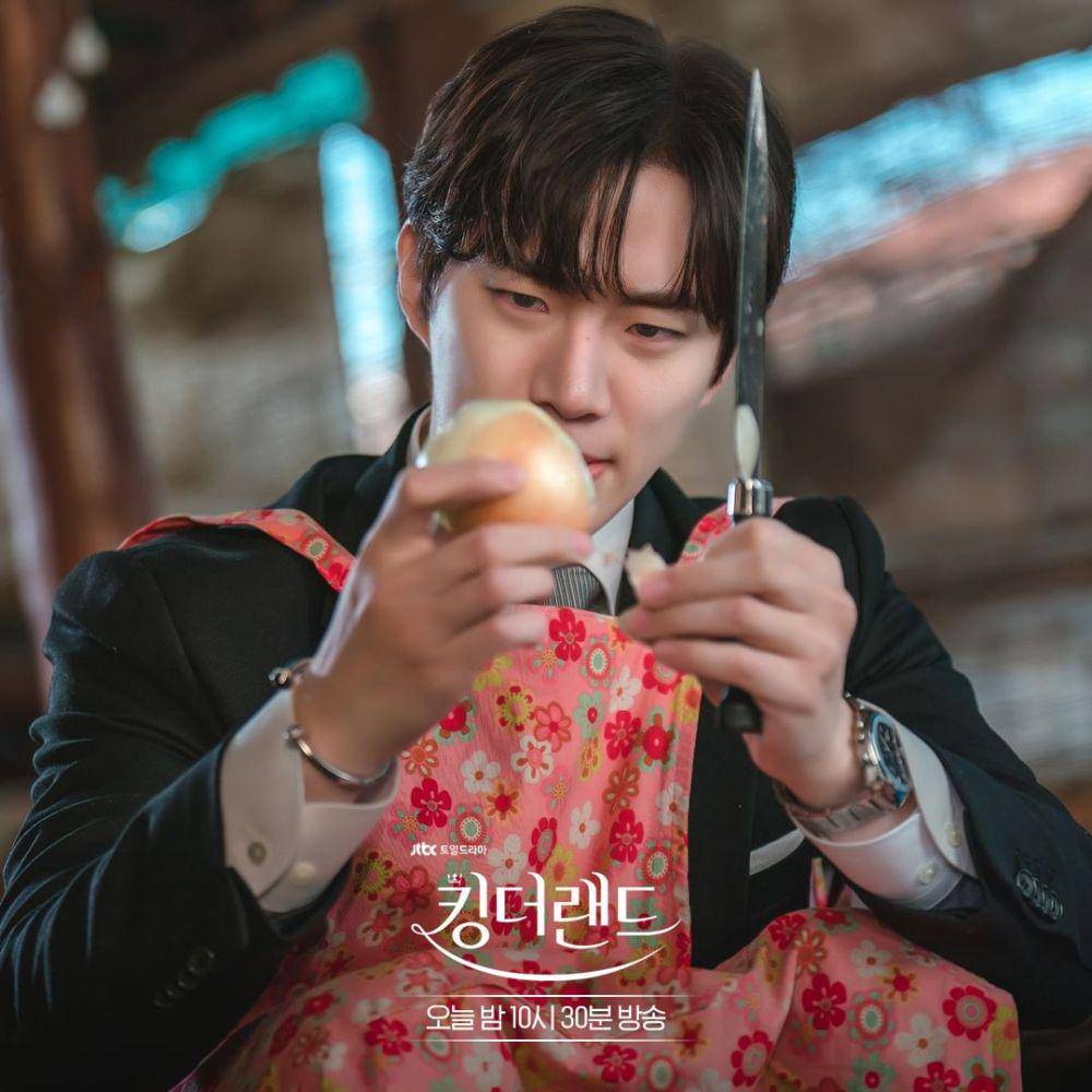 Junho 2PM di King The Land (instagram.com/jtbcdrama)