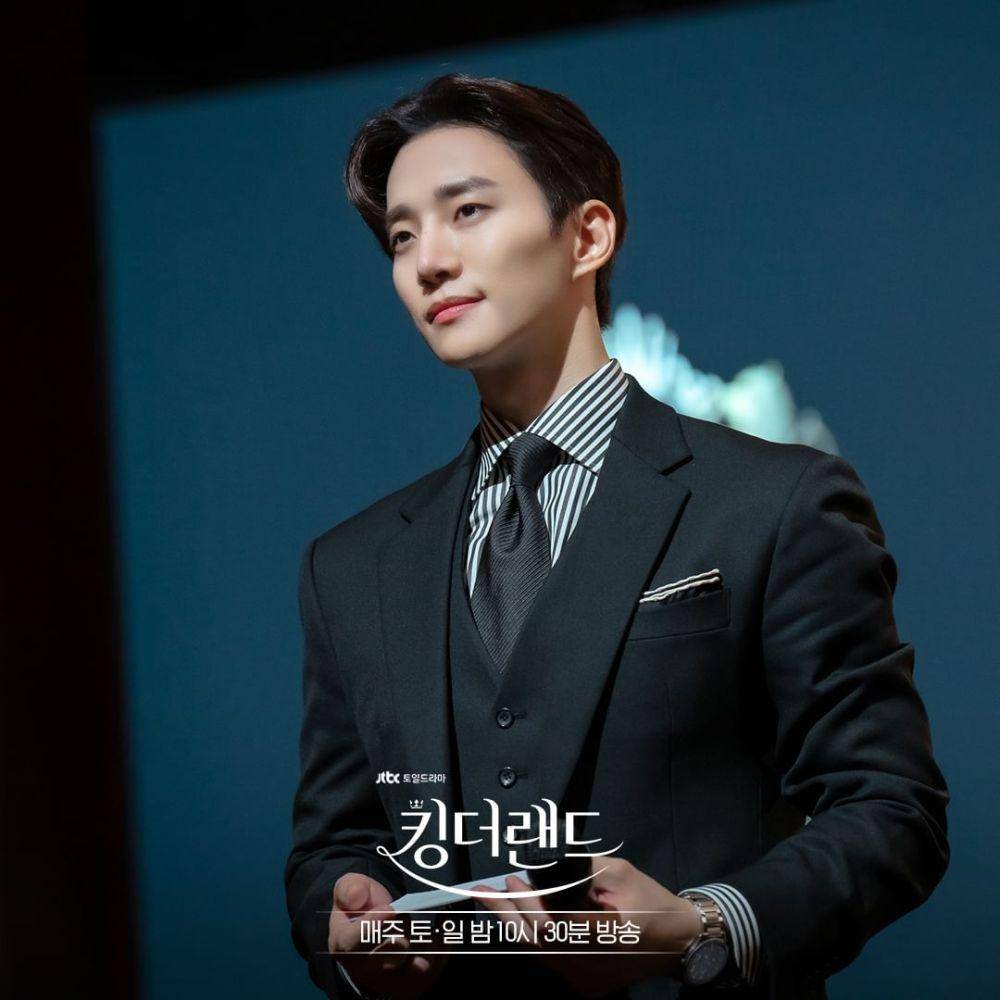 Junho 2PM di King The Land (instagram.com/jtbcdrama)