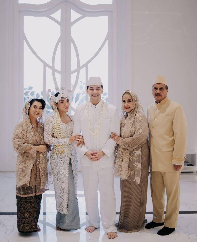 potret akad nikah Dinda Kirana dan Jonathan Frizzy (Instagram.com/dindakirana.s)