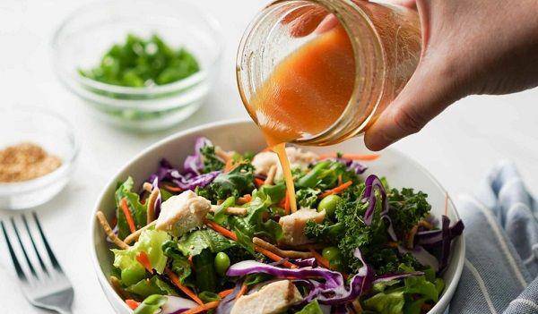Asian sesame dressing (hungryhuy.com)