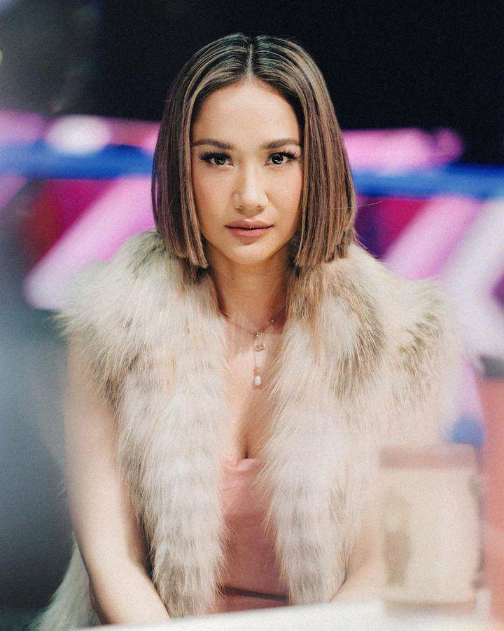gaya rambut wajah oval (instagram.com/bclsinclair)
