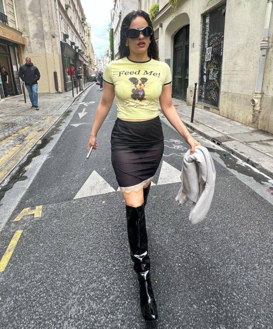 LA ROSALÍA (instagram.com/rosalia.vt)