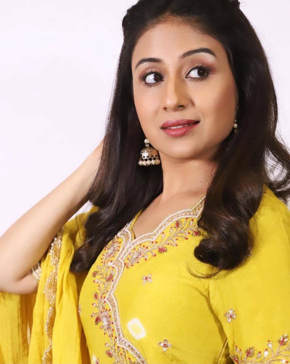 Potret Paridhi Sharma pemeran ratu Jodha (instagram.com/paridhiofficial)