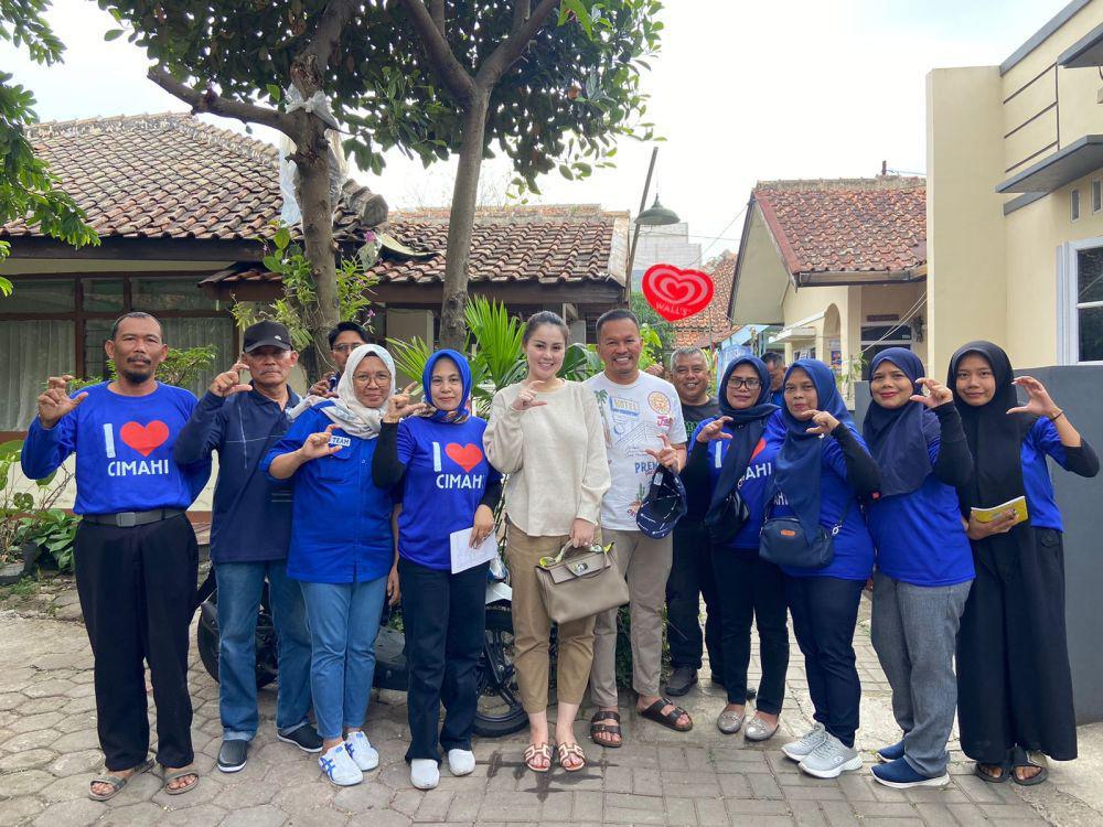 Mulai Blusukan! Suami Jenifer Dunn Nyaleg DPR Dapil Jabar I