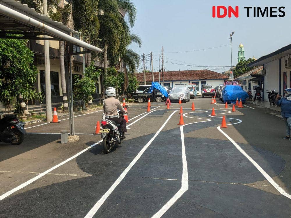 Penampakan perlintasan ujian praktik SIM C Satlantas Polresta Bandar Lampung. (IDN Times/Tama Yudha Wiguna).