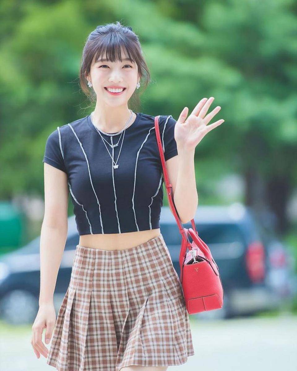 potret Joy RED VELVET (instagram.com/_imyour_joy)