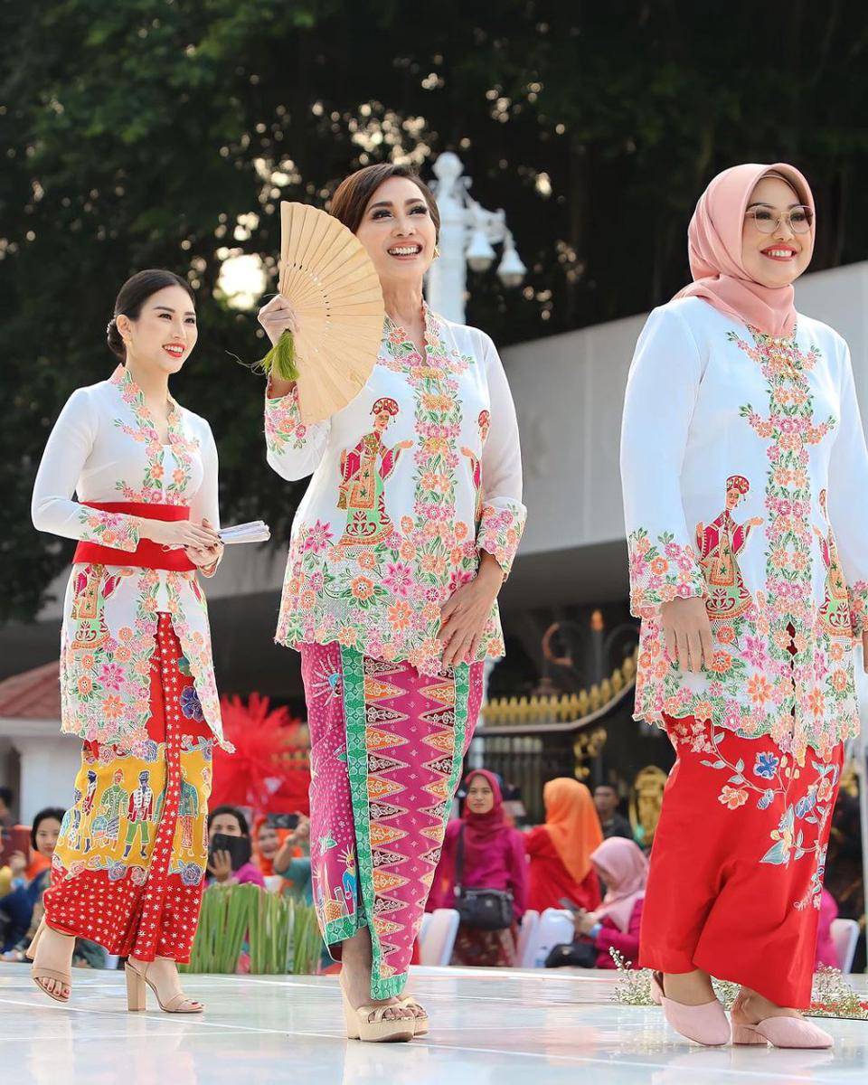 Potret Para Puteri Indonesia Saat Hadir di Acara Istana Berkebaya (Instagram.com/officialputeriindonesia)