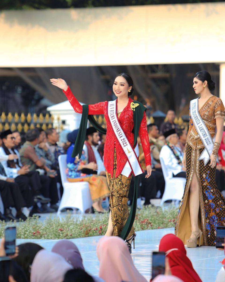 Potret Para Puteri Indonesia Saat Hadir di Acara Istana Berkebaya (Instagram.com/officialputeriindonesia)
