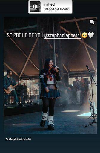 potret Titi DJ nonton Stephanie Poetri konser lewat TV (instagram.com/ti2dj)