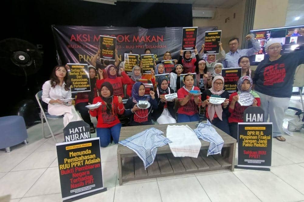 Konferensi pers di kantor YLBHI, Jakarta menyambut aksi mogok makan yang bakal digelar Pekerja Rumah Tangga (PRT) di depan gedung DPR (dok. JALA PRT)