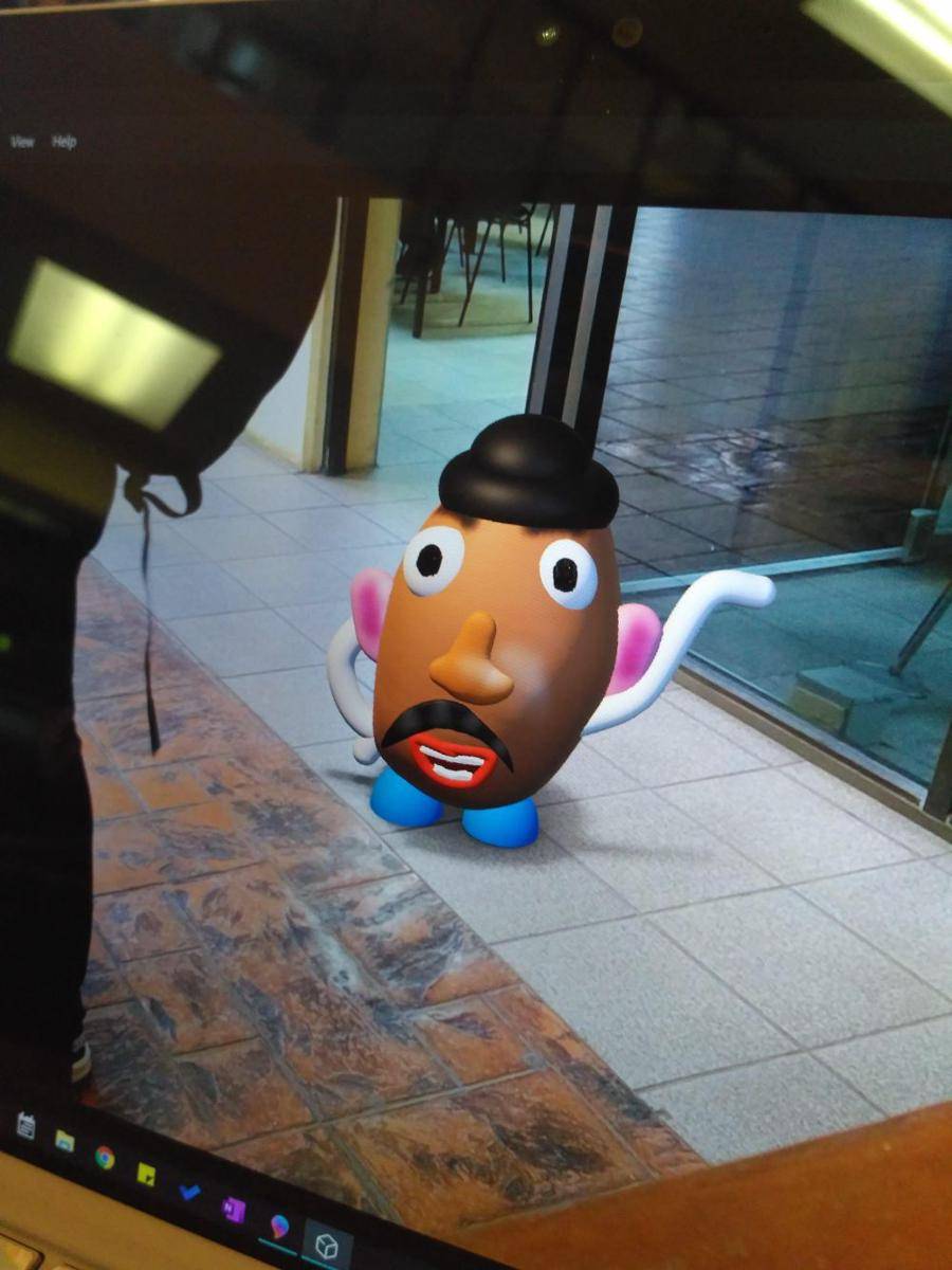 foto kocak benda bertema Toy Story (reddit.com/user/Danixfun)