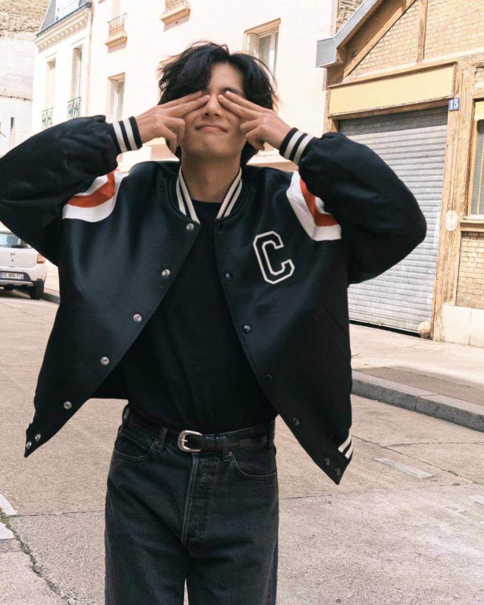 potret V BTS (instagram.com/thv)