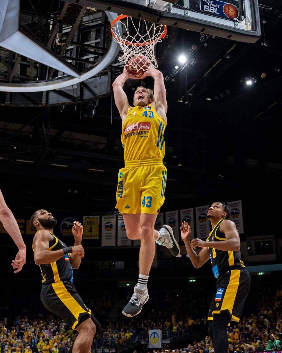 Luke Sikma saat berseragam Alba Berlin. (instagram.com/albaberlin)