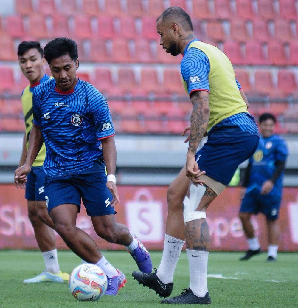 Striker Arema FC, Gustavo Almeida saat sesi latihan. (Dok. Media Officer Arema FC)