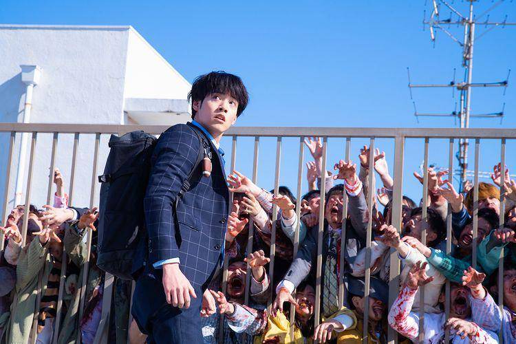 Eiji Akaso di Zom 100: Bucket List of the Dead (dok. Netflix/Zom 100: Bucket List of the Dead)