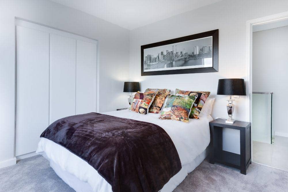 ilustrasi kamar tidur (pexels.com/Jean van der Meulen)