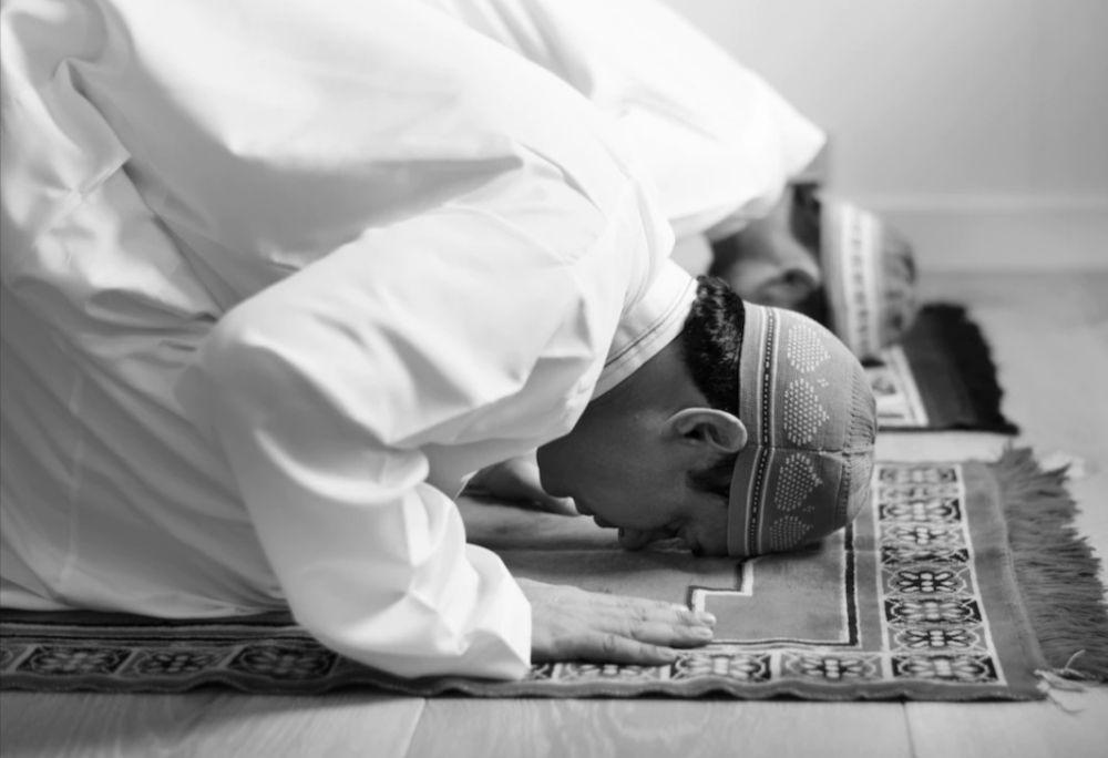 Tips agar Tetap Istikamah dalam Melaksanakan Salat 5 Waktu