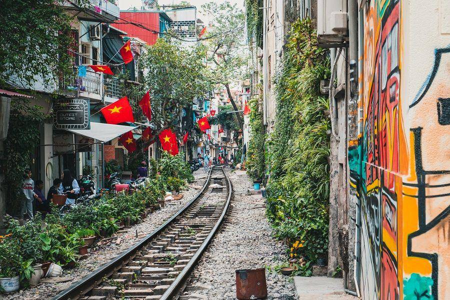 Ilustrasi tempat wisata di Vietnam (unsplash.com/@silverringvee)