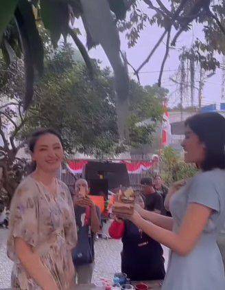 ulang tahun Della Puspita (Instagram.com/dellapuspita00)