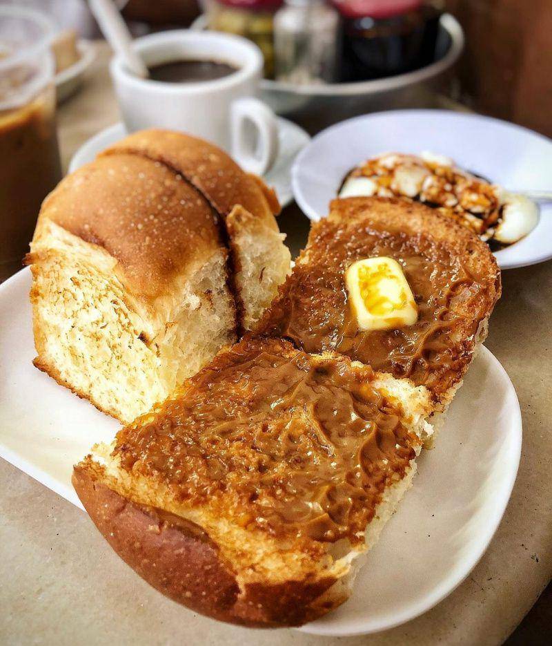 kaya toast dari YY Kafei Dian (instagram.com/whatisdigesting)