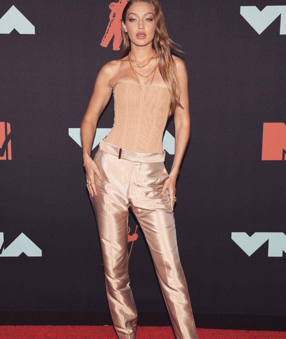Gigi Hadid (instagram.com/gigihadid)