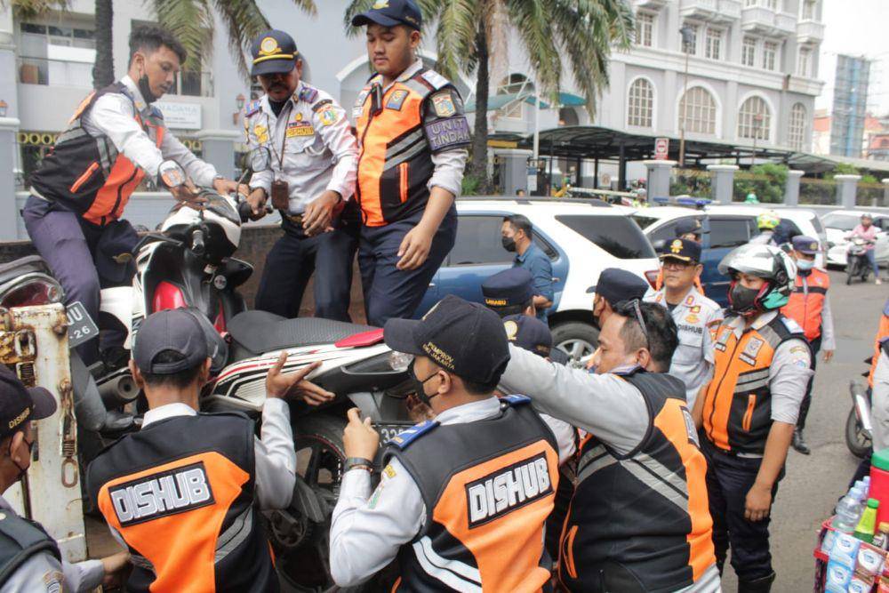 Parkir Liar Diderek Dishub Jakarta Utara