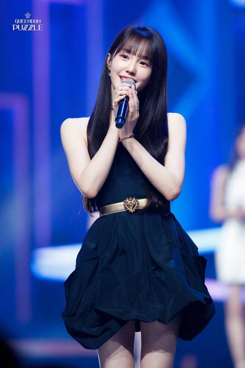 potret Nana woo!ah! peserta Queendom Puzzle (twitter.com/MnetKR)