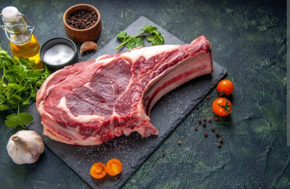 ilustrasi iga sapi (freepik.com/mdjaff)