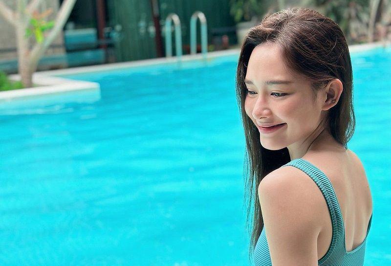 7 Potret Namfah Thunyaphat Liburan di Pattaya, Berenang Seharian!