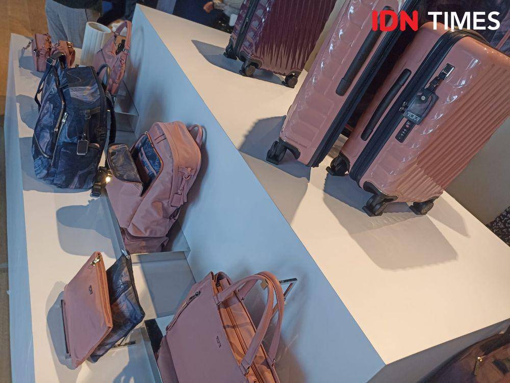 TUMI 19 Degree Titanium, Koleksi Musim Gugur 2023 dalam Exclusive Preview di Alila SCBD. 9 Agustus 2023. (IDN Times/M. Tarmizi Murdianto)