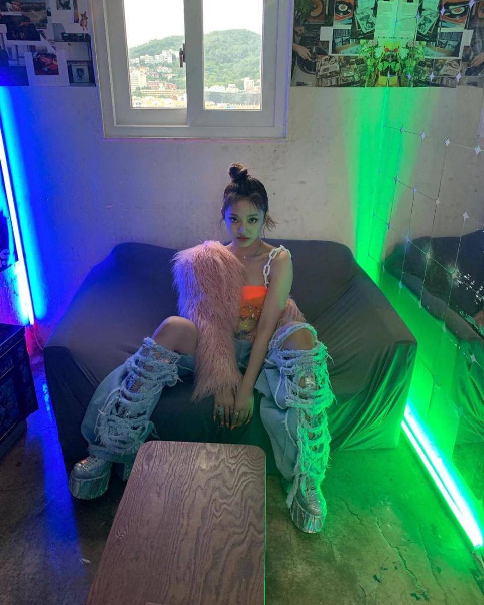Ningning Aespa (instagram.com/aespa_official)