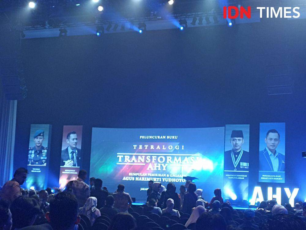 Acara peluncuran buku transformasi AHY di Djakarta Teathre, Jakarta, Kamis (10/8/2023) malam. (IDN Times/Lia Hutasoit)
