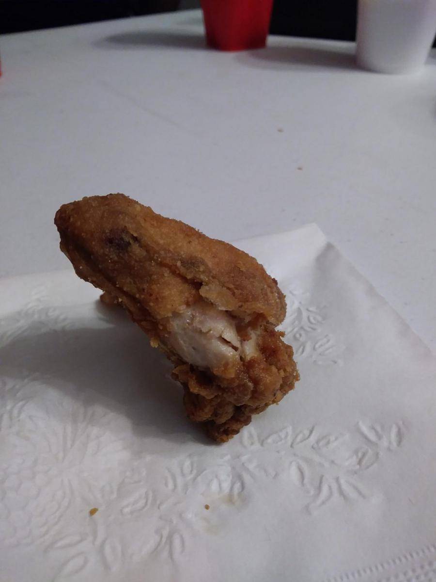 potret bentuk ayam goreng menyerupai sesuatu (reddit.com/user/Shadow5O9)