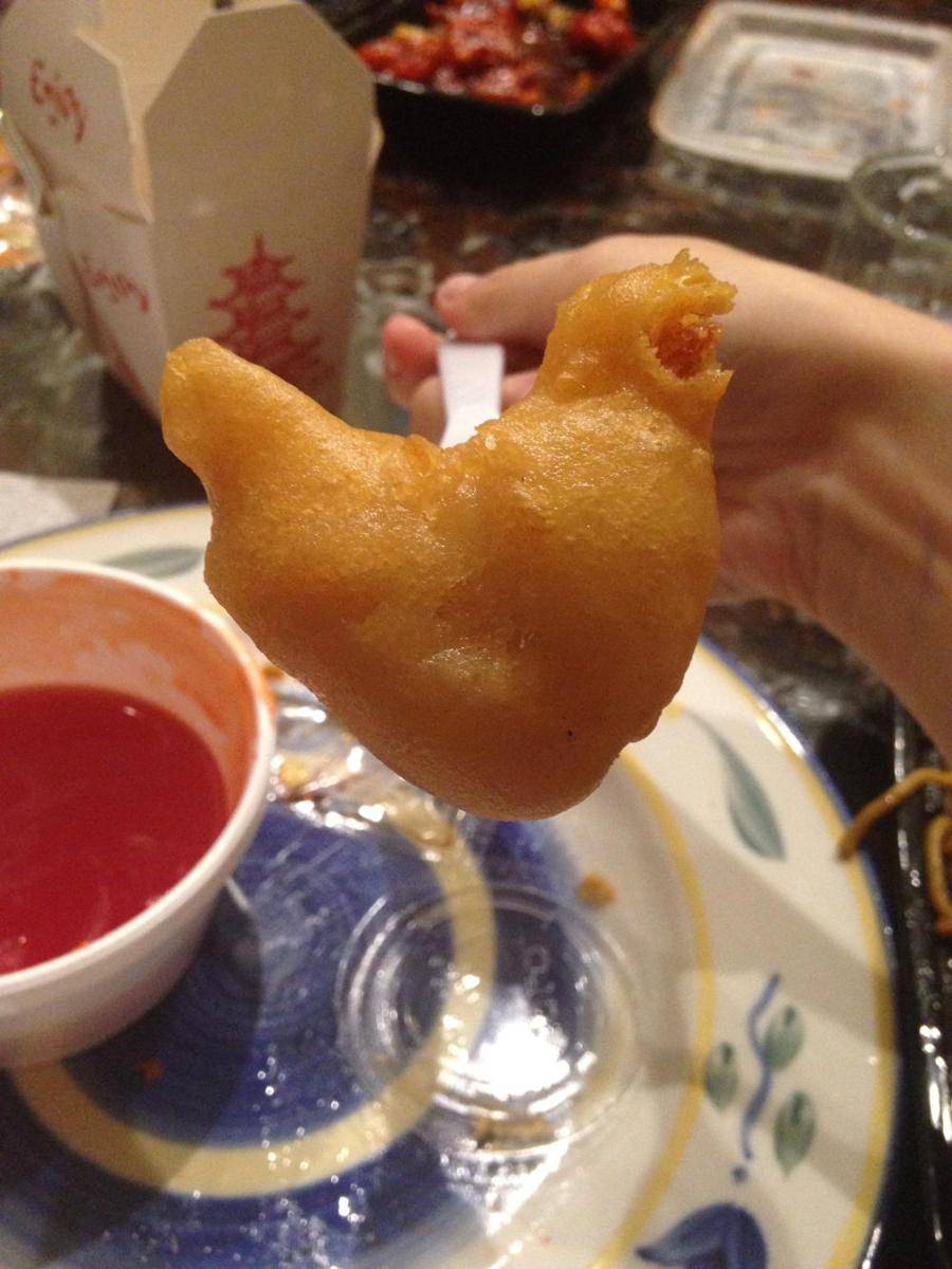 potret bentuk ayam goreng menyerupai sesuatu (reddit.com/user/ghoulzies)