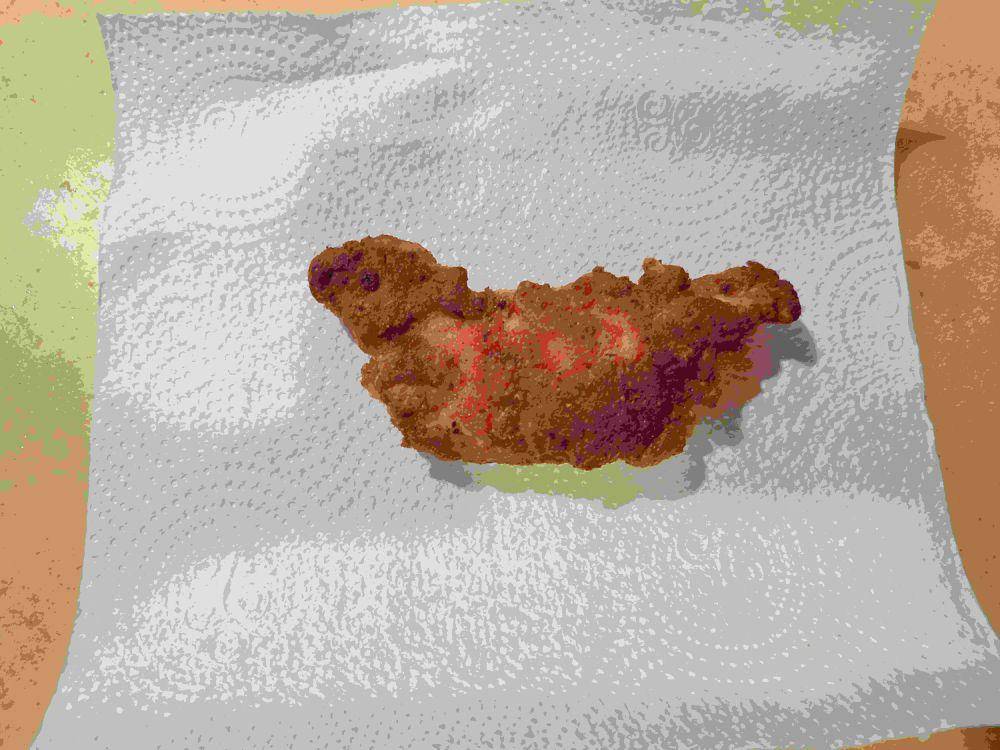 potret bentuk ayam goreng menyerupai sesuatu (reddit.com/user/WhiteShroud2go)