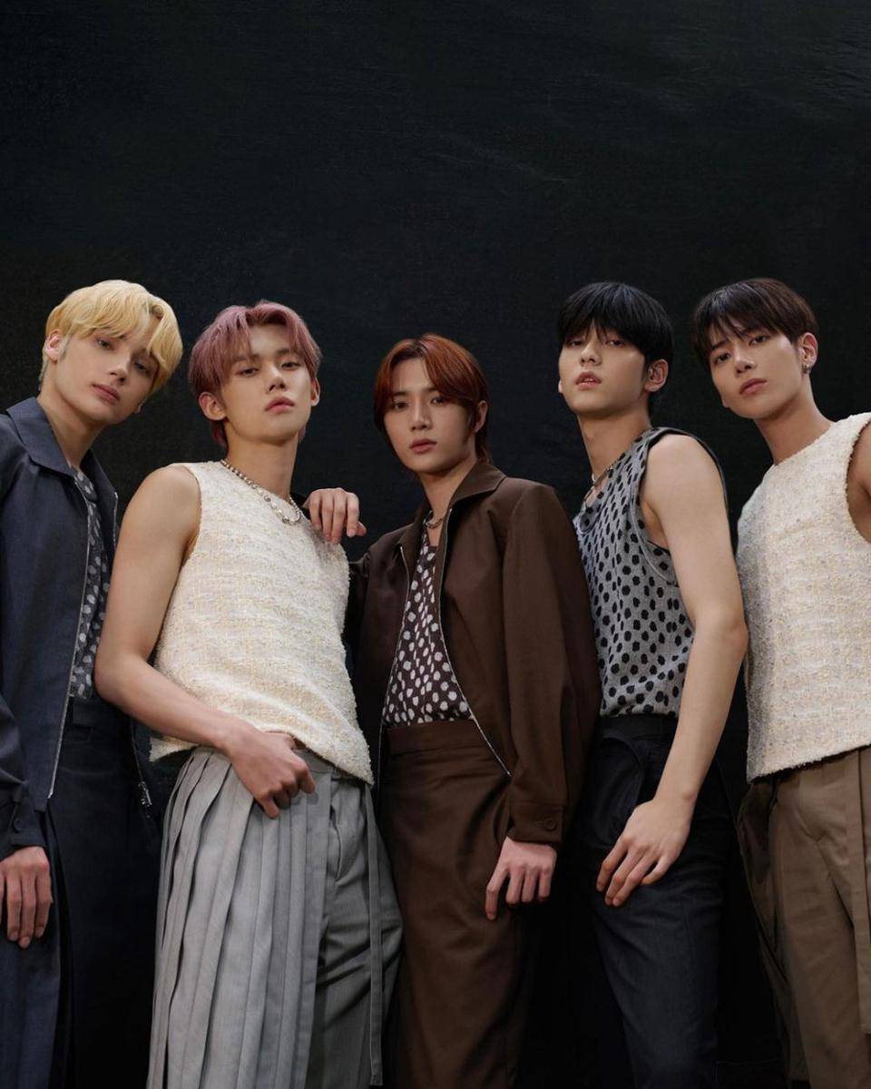 TXT untuk Dior (instagram.com/dior)