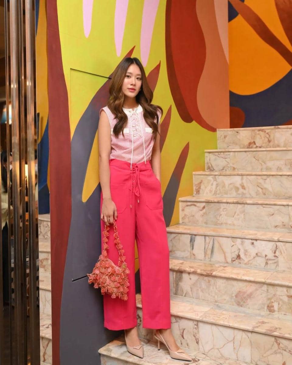 outfit dengan celana panjang ala Kemisara Paladesh (instagram.com/kemisarap)