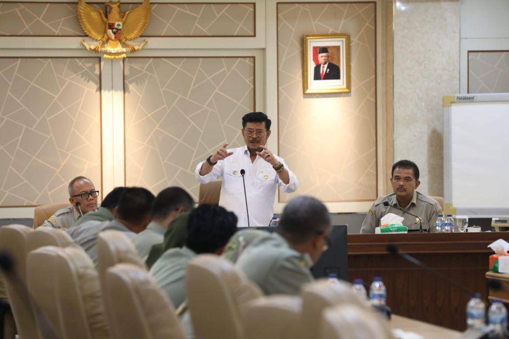 Menteri Pertanian Syahrul Yasin Limpo (Mentan SYL) meminta jajaran kerjanya segera turun tangan membantu pemulihan warga di dua distrik Puncak Papua (Dok. Kementan)