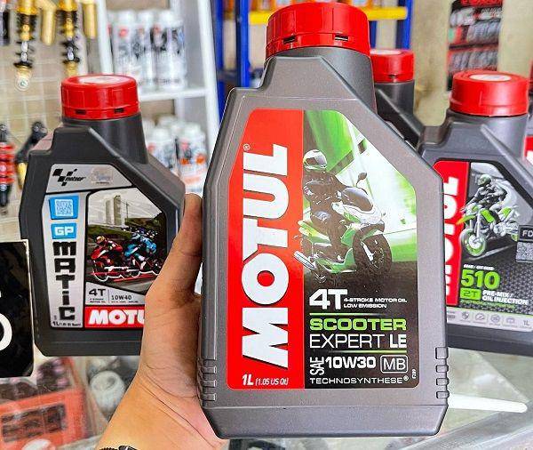 Motul Scooter Expert 10W-30 (instagram.com/ferio_motor)