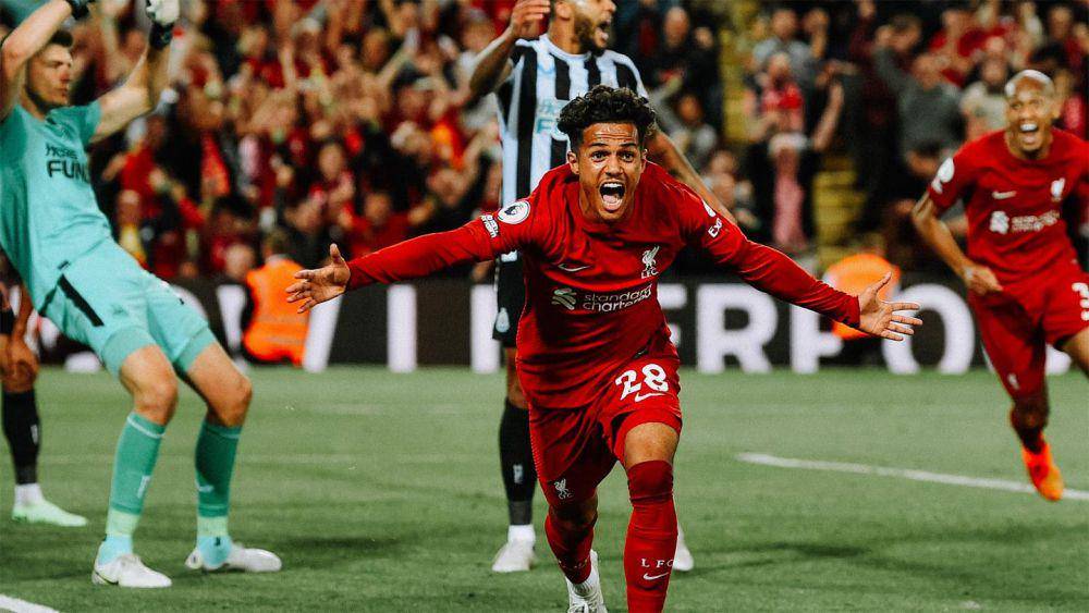 selebrasi gol Carvalho ke gawang Newcastle United (liverpoolfc.com)