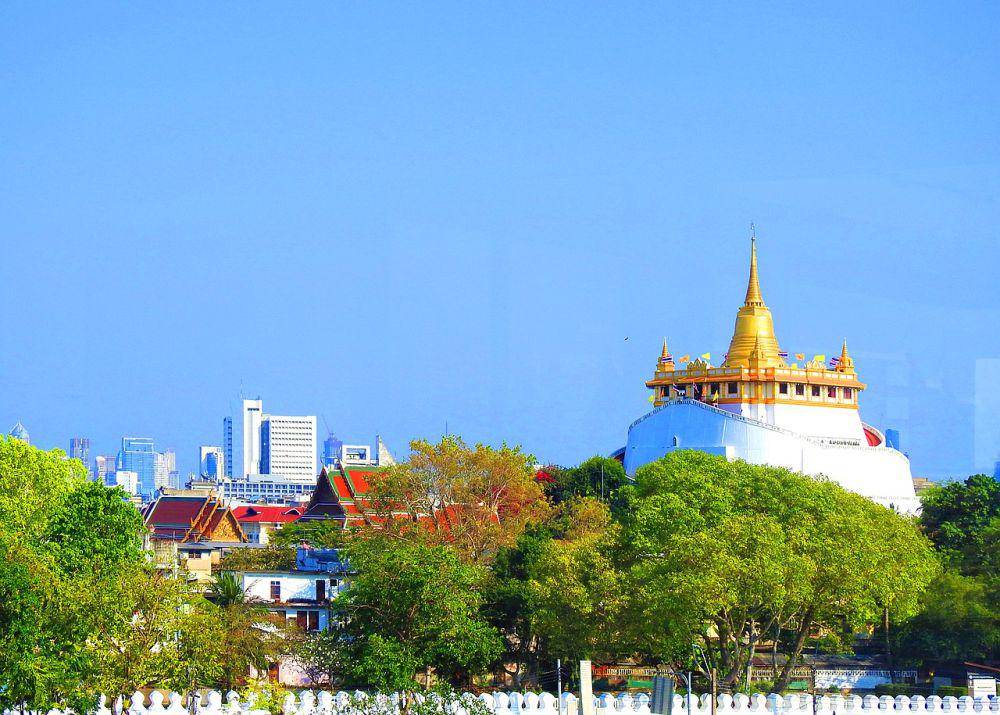 Wat Saket (commons.wikimedia.org/PEAK99)