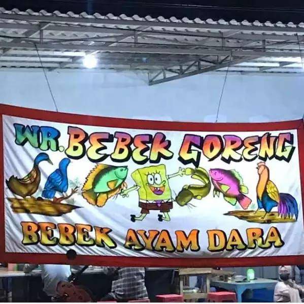 spanduk pecel lele salah gambar kocak (twitter.com/fbreceh)
