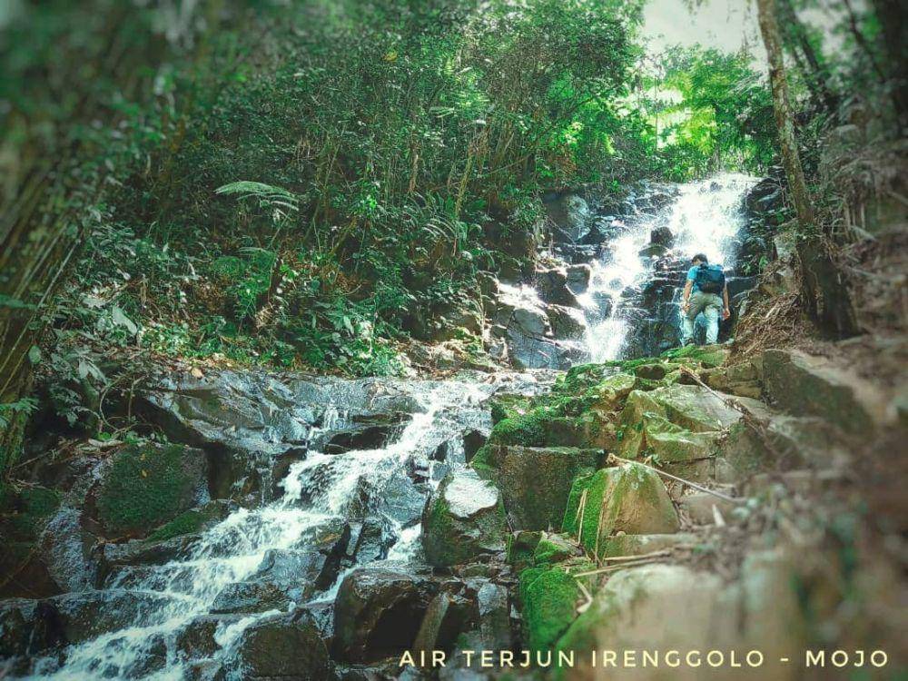 Wisata Air Terjun Irenggolo (instagram.com/exploremojo)