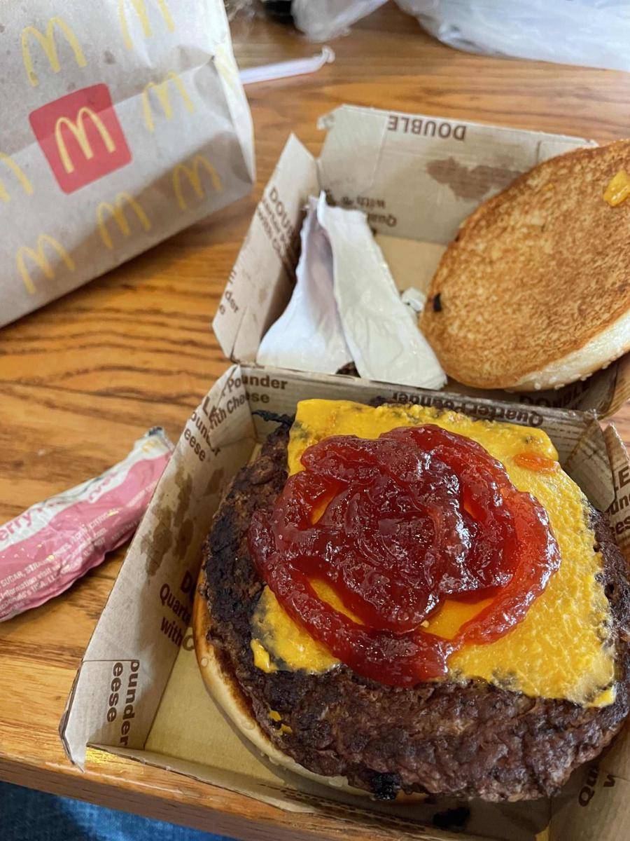 potret kombinasi aneh stroberi dengan makanan lain (reddit.com/user/_AbacusMC_)